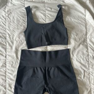 SET Active x MadHappy Set